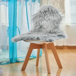 Teppich, EUGAD, Lammfell Schaffell echtes Naturfell Wohnzimmer Bettvorleger Sofa Matte Grau Wei&szlig; -TischStuhl Verkäufe 2bed0a38 c653 5af1 b441 21deabc40548