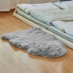 Teppich, EUGAD, Lammfell Schaffell echtes Naturfell Wohnzimmer Bettvorleger Sofa Matte Grau Wei&szlig; -TischStuhl Verkäufe 4d1f15bd e642 5d9a aabb 54d528596c74